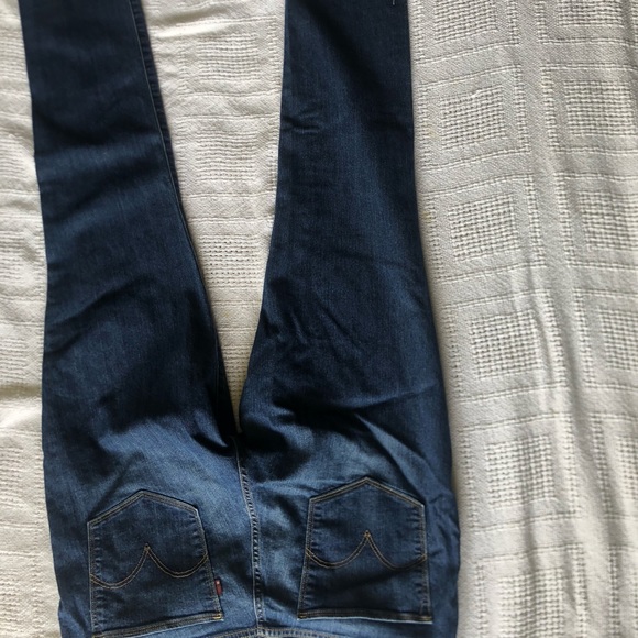 Levi’s strauss in great condition size 32 - Picture 4 of 6